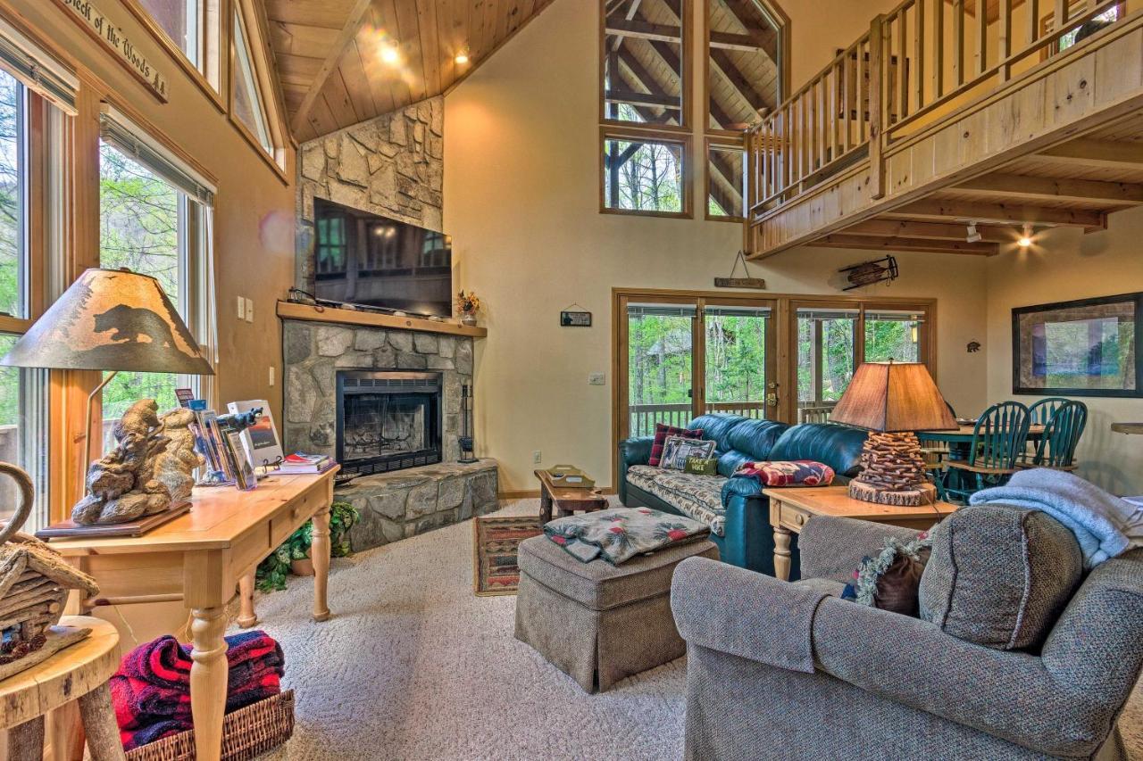Spacious Maggie Valley Cabin With Hot Tub And Mtn View Εξωτερικό φωτογραφία
