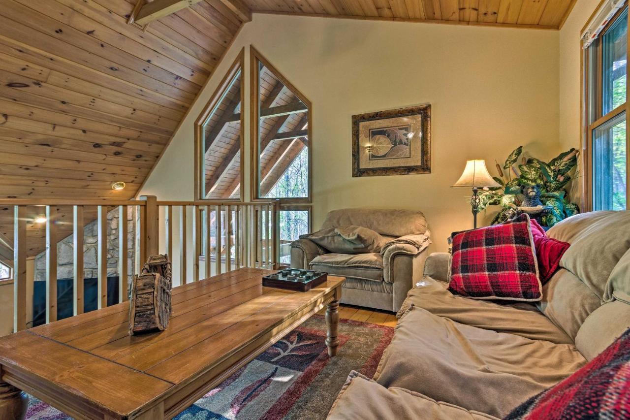 Spacious Maggie Valley Cabin With Hot Tub And Mtn View Εξωτερικό φωτογραφία