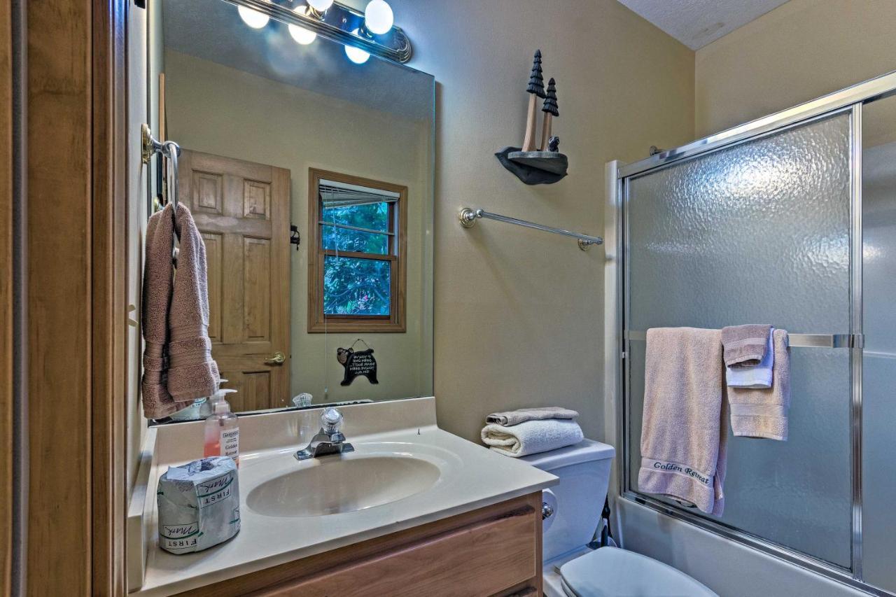 Spacious Maggie Valley Cabin With Hot Tub And Mtn View Εξωτερικό φωτογραφία