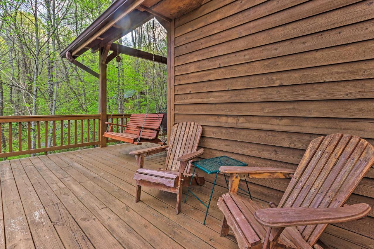 Spacious Maggie Valley Cabin With Hot Tub And Mtn View Εξωτερικό φωτογραφία